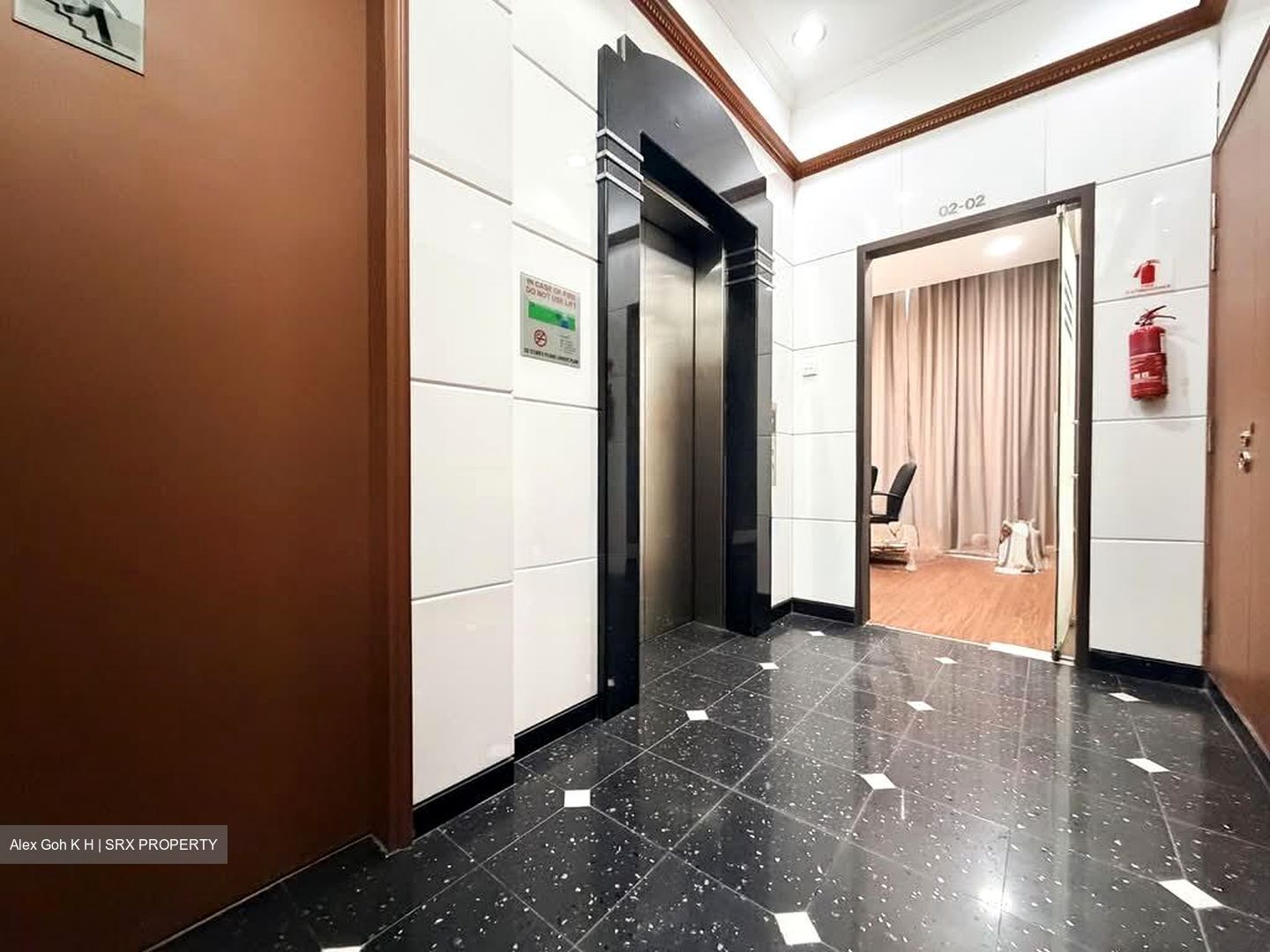 Serangoon Road (D8), Office #537568551